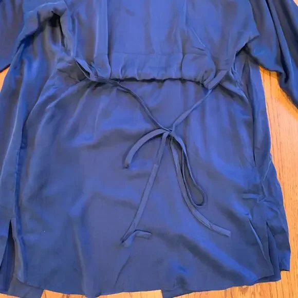 Lunya Washable Silk Robe MSRP $298 | Navy Blue | Size XS/S - Picture 10 of 10